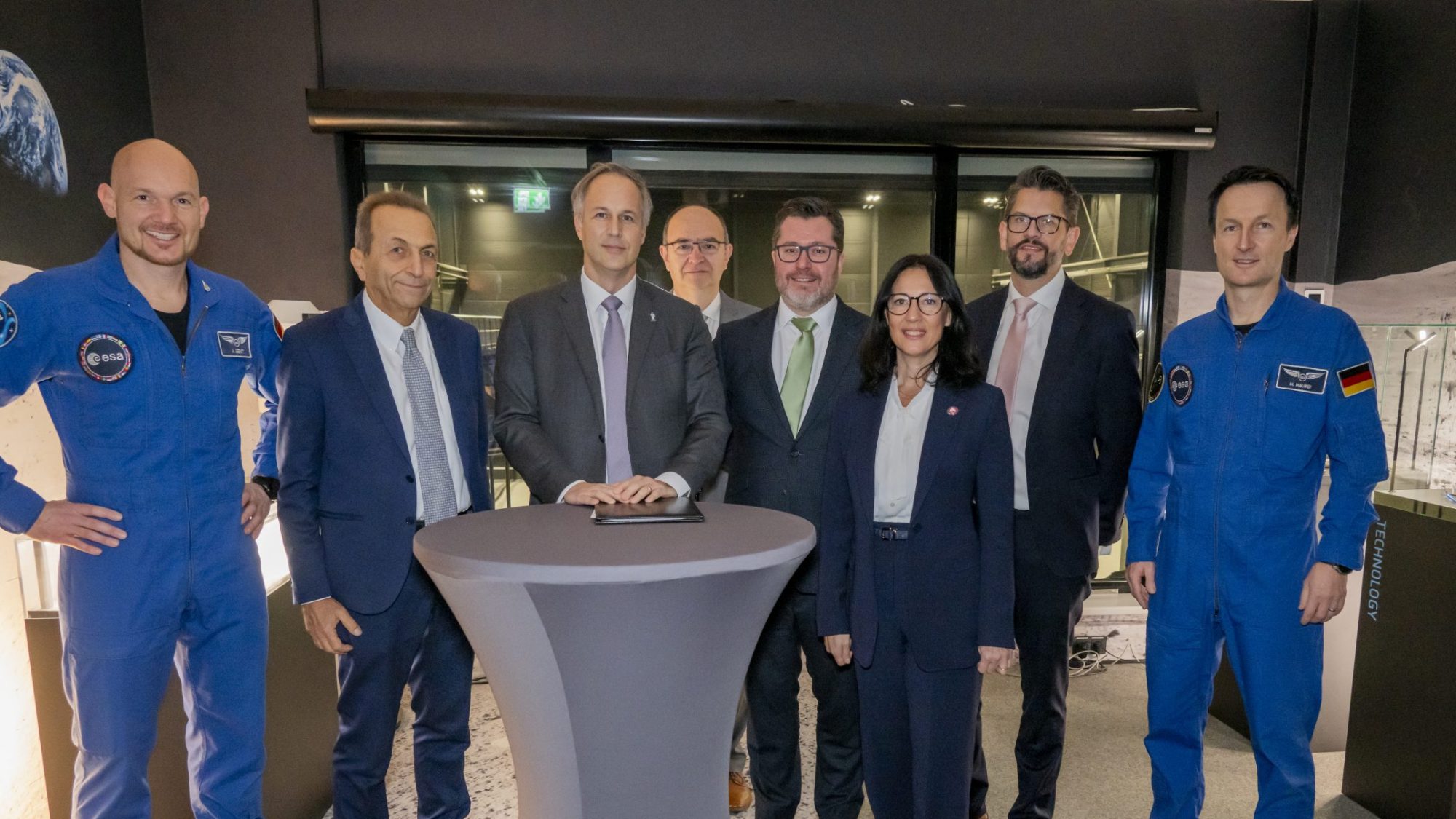 Nammo UK Wins Main Engine Supplier For ESA Argonaut Lunar Lander